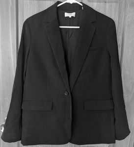Vince. Single button crepe blazer. Size 12. Black